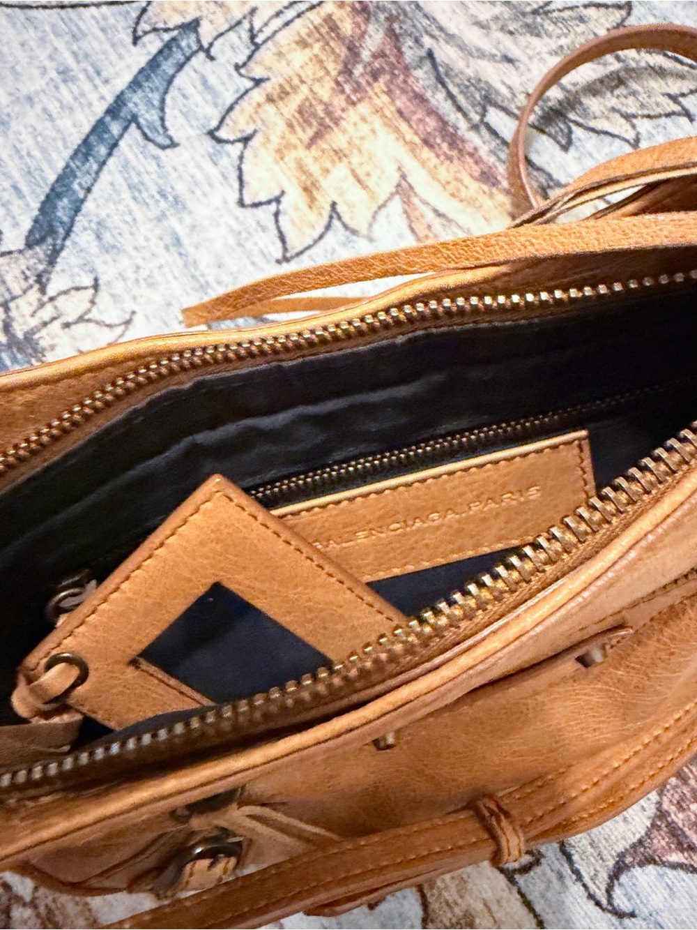 Excellent Balenciaga Motocross Lambskin Tan Leather hip bag - crossbody - Picture 3 of 3
